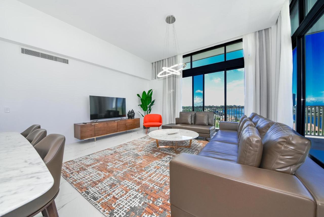 Lotus 5* Gold Coast